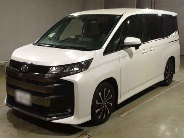 Toyota NOAH 2024 8193306-0