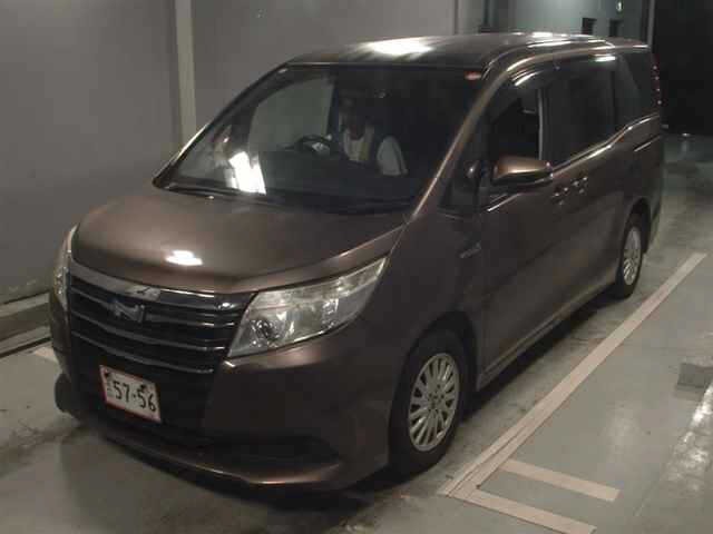 Toyota NOAH 2014 8193307-4