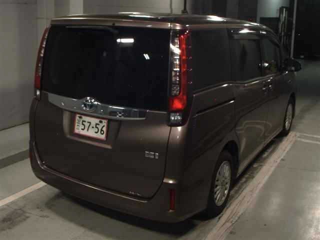 Toyota NOAH 2014 8193307-5