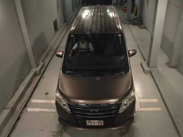 Toyota NOAH 2014 8193307-6