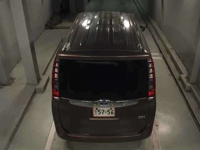 Toyota NOAH 2014 8193307-7