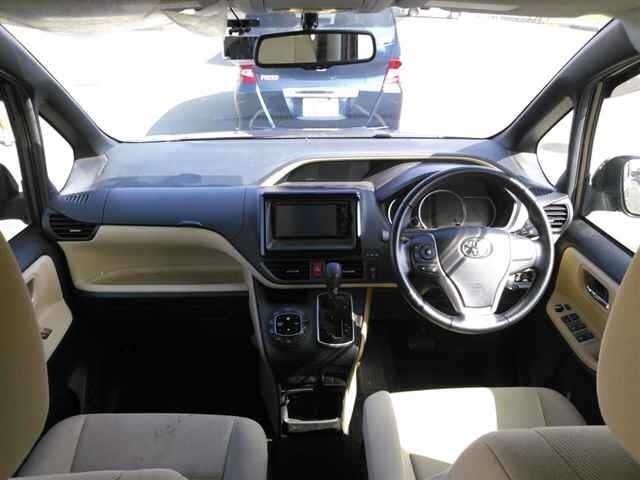Toyota NOAH 2015 8193312-8