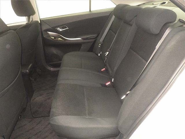 Toyota PREMIO 2020 8189238-7