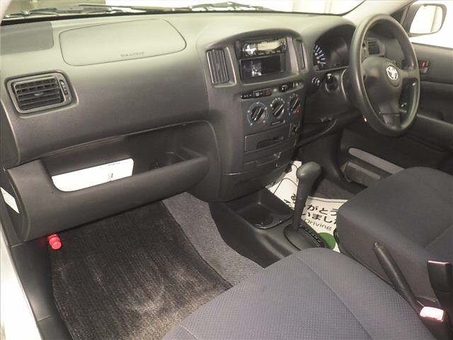 Toyota PROBOX 2009 8189697-4