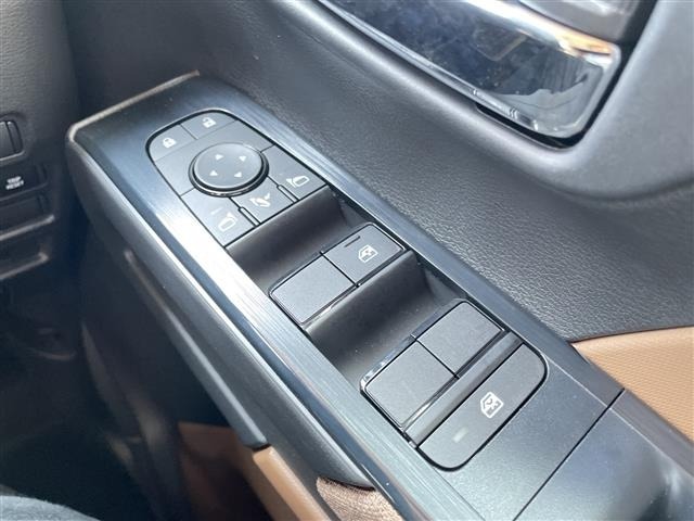Nissan ROOX 2025 8192399-5