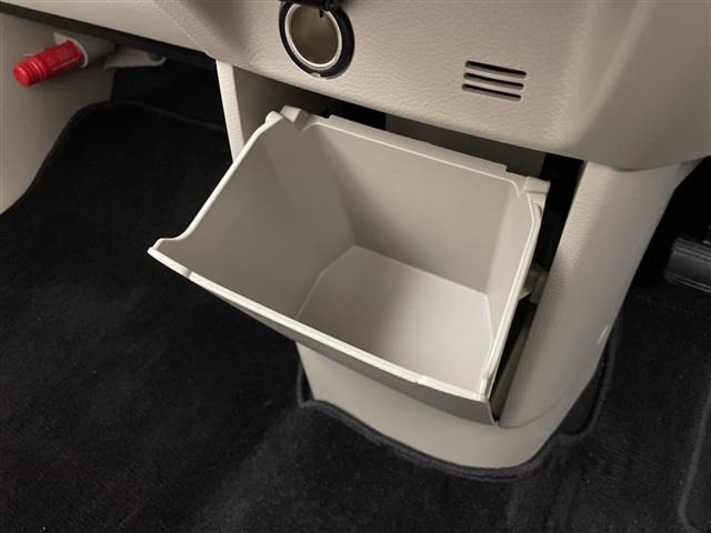 Nissan ROOX 2025 8192401-2