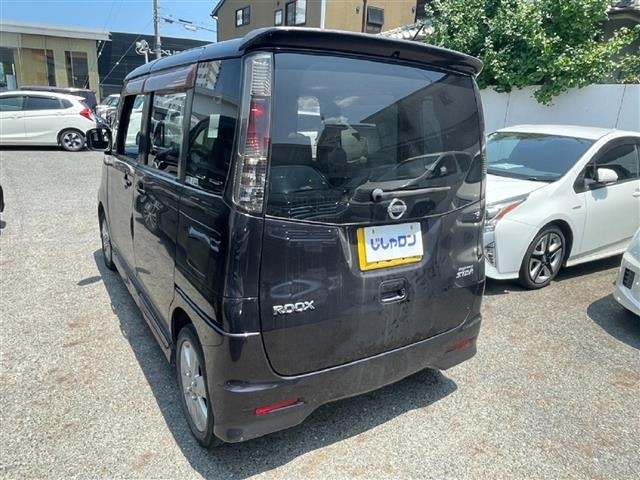 Nissan ROOX 2010 8192431-1