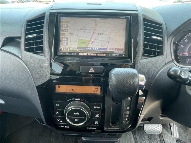 Nissan ROOX 2010 8192431-4