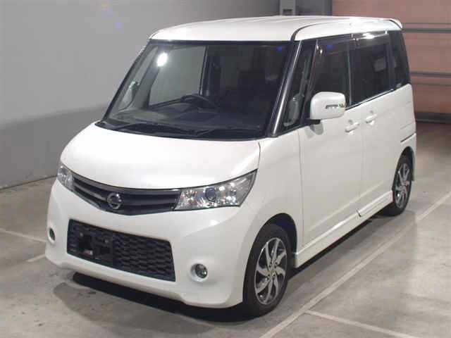 Nissan ROOX 2011 8192435-0