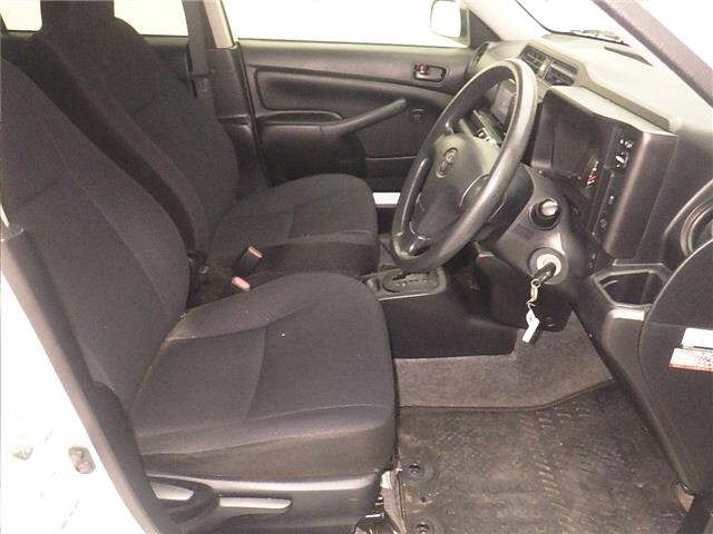 Toyota SUCCEED VAN 2017 8185376-5