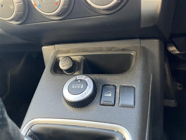 Nissan X-TRAIL 2015 8191918-4