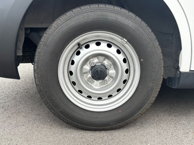 Nissan AD VAN 2023 8195715-17