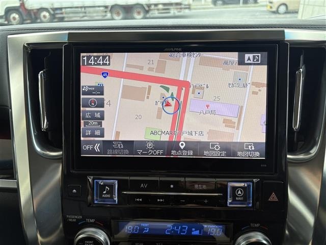 Toyota ALPHARD 2016 8205962-18