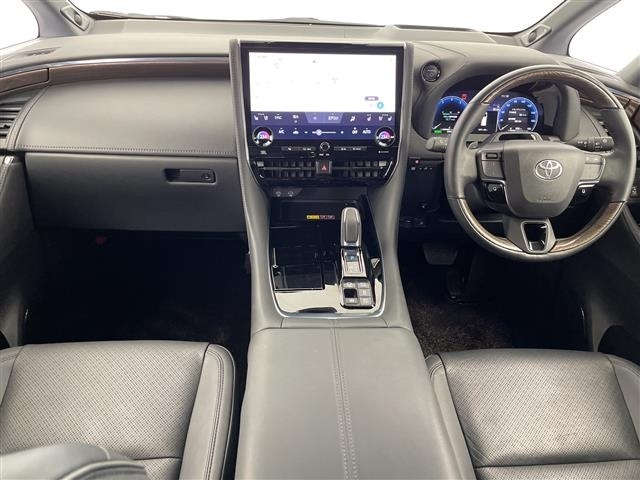 Toyota ALPHARD 2023 8206002-14
