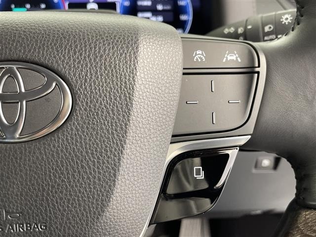 Toyota ALPHARD 2023 8206002-3