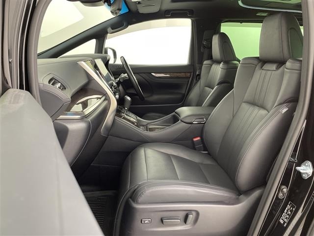 Toyota ALPHARD 2022 8206595-3