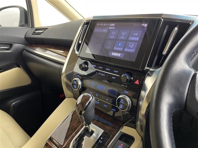 Toyota ALPHARD 2021 8206631-4
