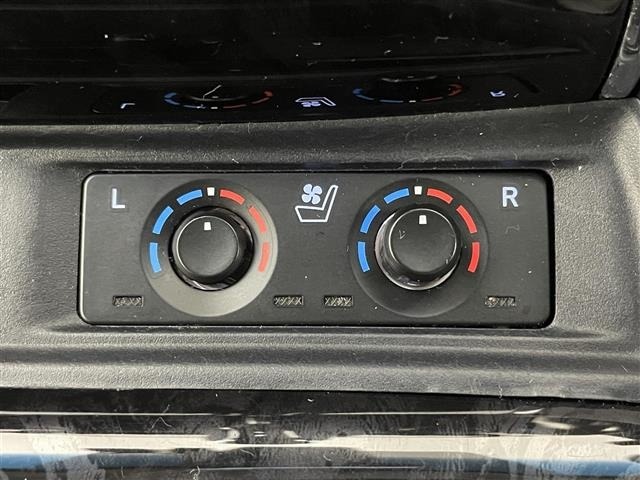 Toyota ALPHARD 2023 8206941-2