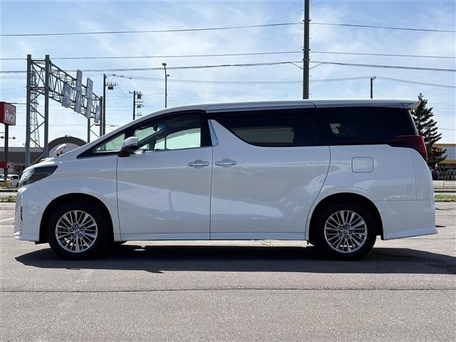 Toyota ALPHARD 2021 8206982-6