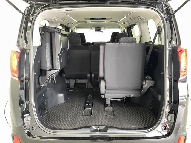 Toyota ALPHARD 2021 8207439-9