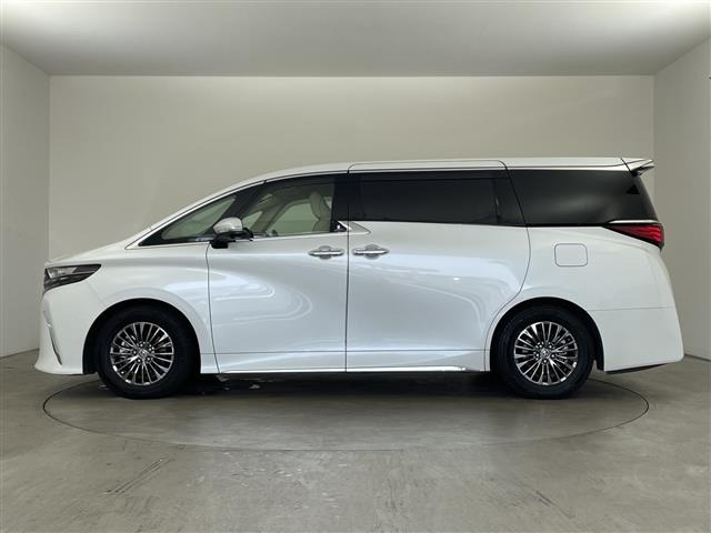 Toyota ALPHARD 2024 8207518-19