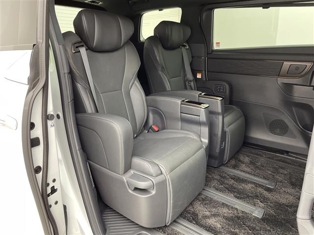 Toyota ALPHARD 2023 8207550-21