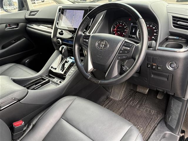 Toyota ALPHARD 2021 8207622-8