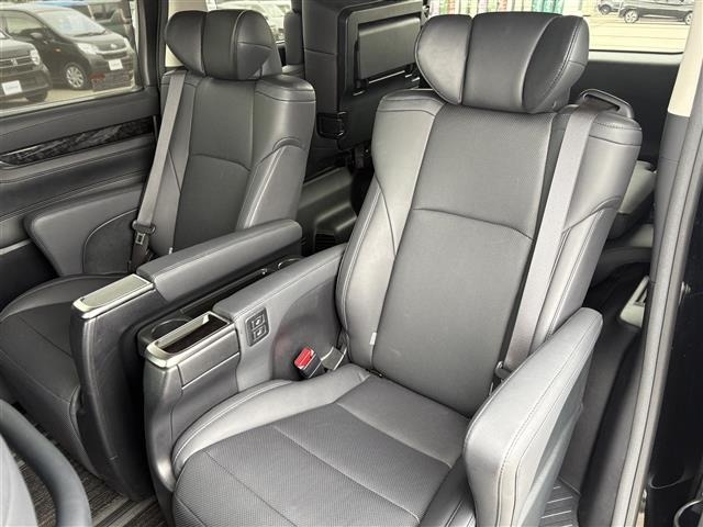 Toyota ALPHARD 2021 8207622-9