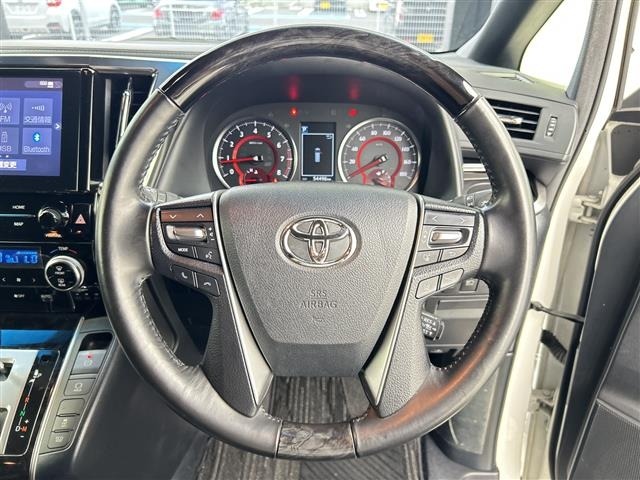 Toyota ALPHARD 2020 8207672-1