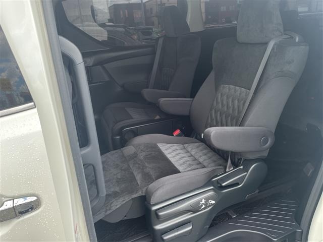 Toyota ALPHARD 2018 8207767-12