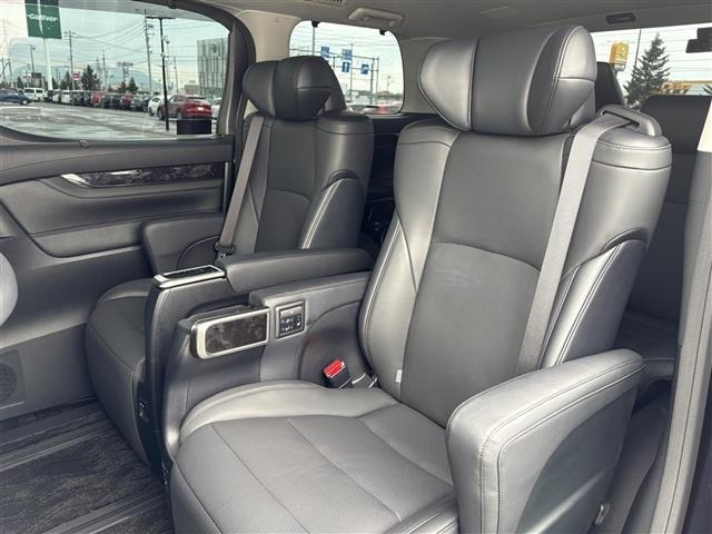 Toyota ALPHARD 2018 8207783-8