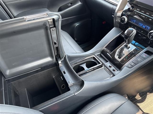 Toyota ALPHARD 2021 8207967-8