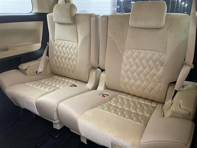 Toyota ALPHARD 2021 8207982-9