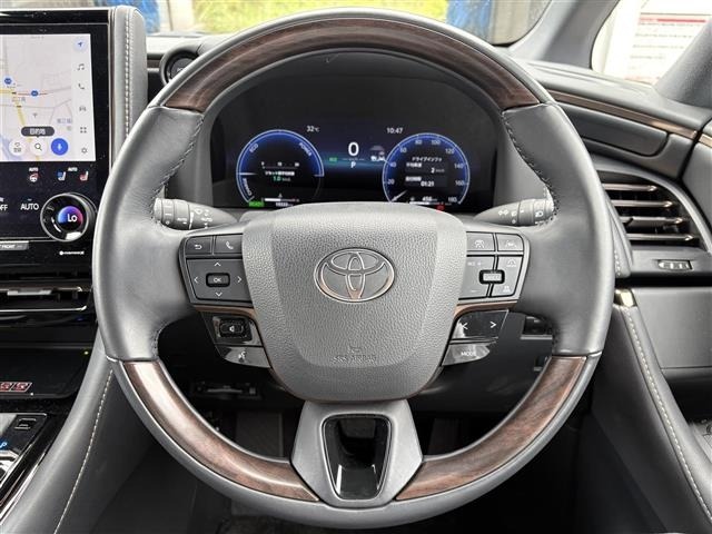 Toyota ALPHARD 2023 8208084-8