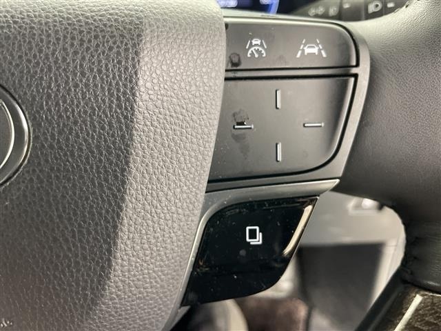 Toyota ALPHARD 2023 8208118-8