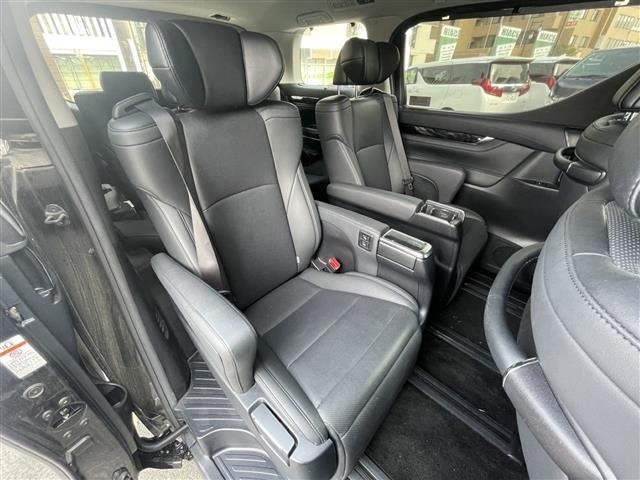 Toyota ALPHARD 2021 8208135-2