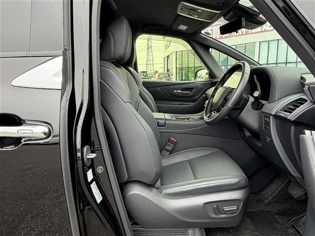 Toyota ALPHARD 2023 8208229-3