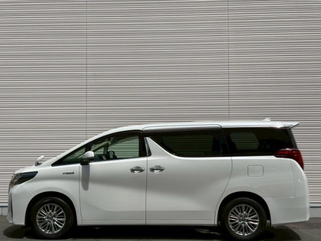 Toyota ALPHARD 2021 8208310-18