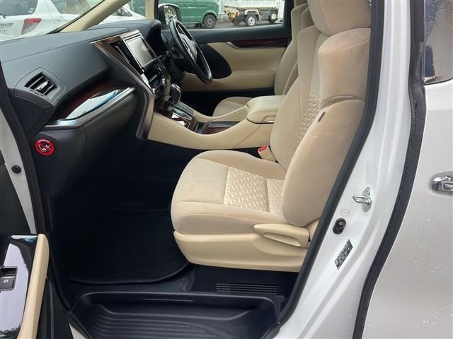 Toyota ALPHARD 2015 8208601-8