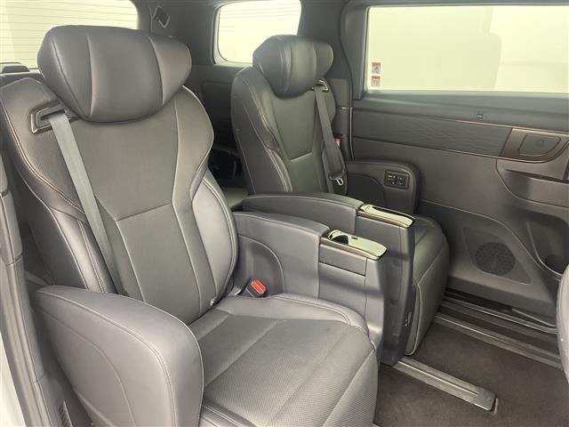 Toyota ALPHARD 2023 8208603-10