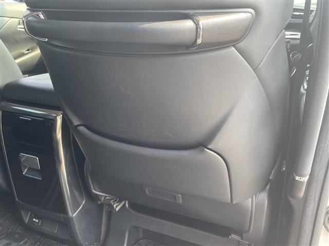 Toyota ALPHARD 2021 8209001-2