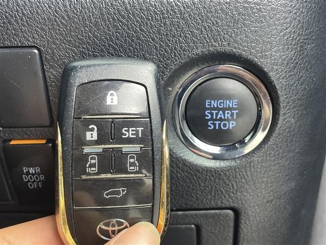 Toyota ALPHARD 2021 8209003-6