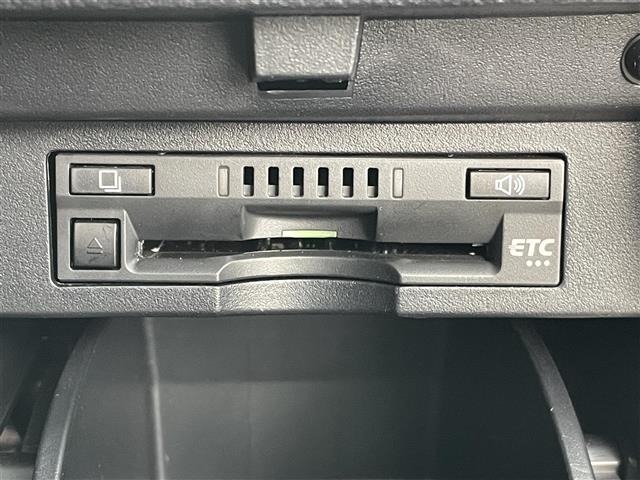 Toyota ALPHARD 2022 8209063-3