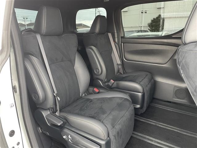 Toyota ALPHARD 2022 8209063-9