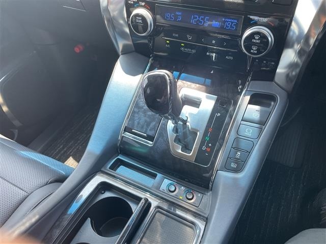 Toyota ALPHARD 2019 8209118-9