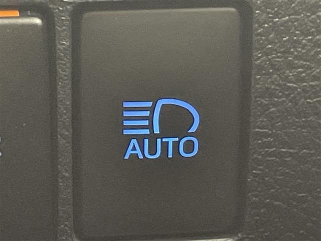 Toyota ALPHARD 2023 8209130-22