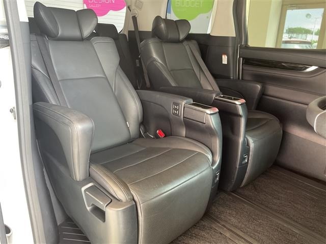 Toyota ALPHARD 2016 8209186-9