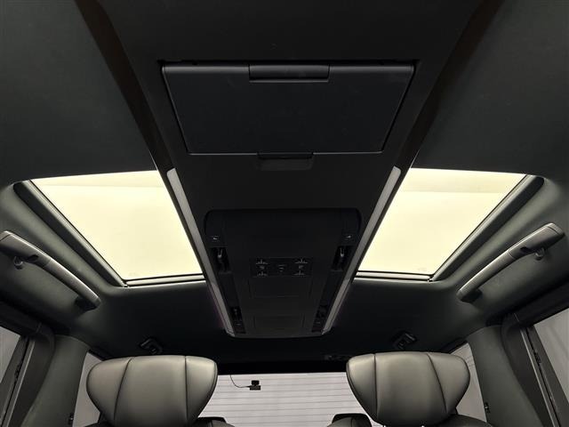 Toyota ALPHARD 2023 8209273-3