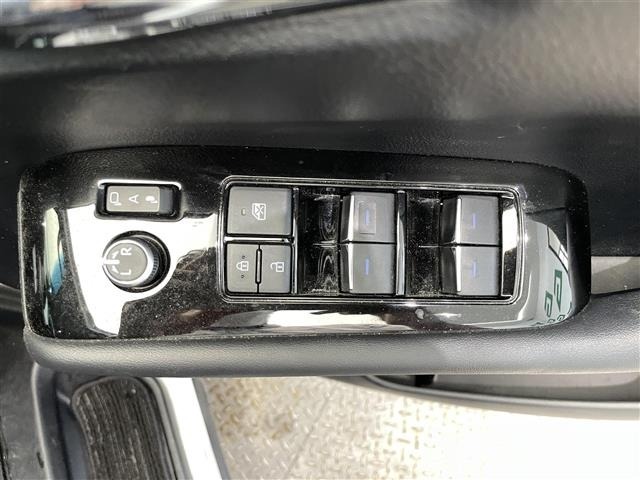 Toyota ALPHARD 2023 8209398-9