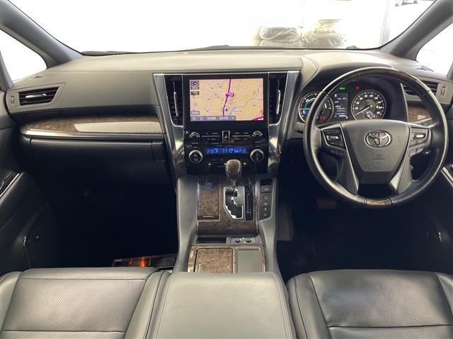 Toyota ALPHARD 2020 8209413-14